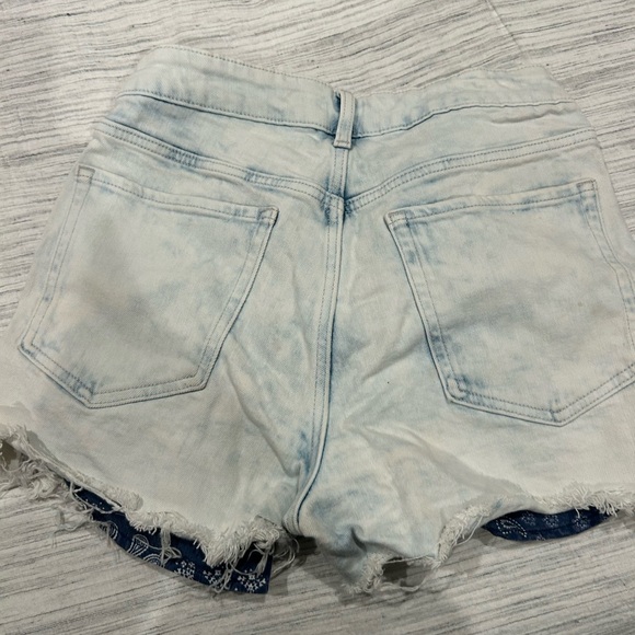 Old Navy Light Blue Jean Shorts - Picture 4 of 7